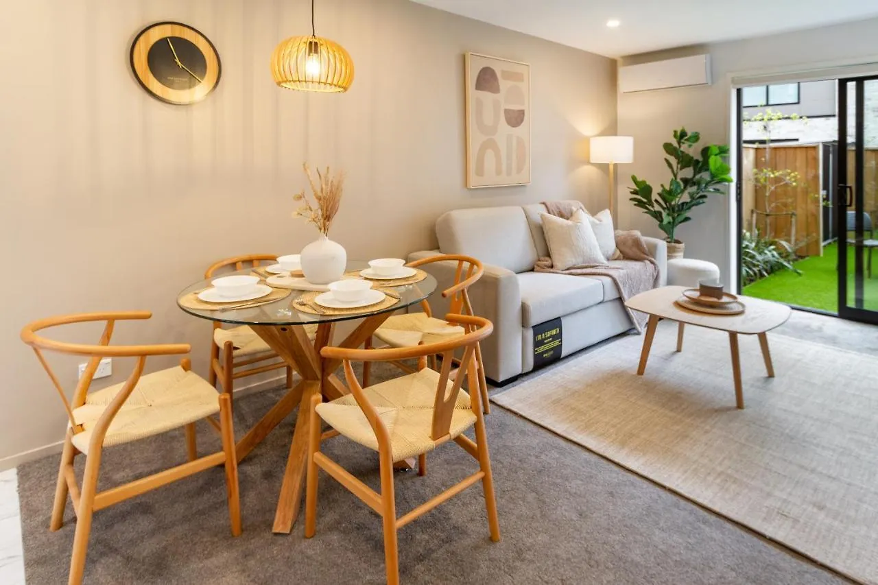 Gorgeous Getaway On Gloucester St- 1 Bed 1 Bath Christchurch Lejlighed