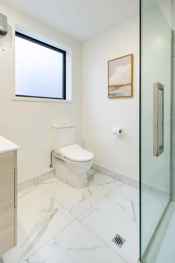 Gorgeous Getaway On Gloucester St- 1 Bed 1 Bath Christchurch Lejlighed